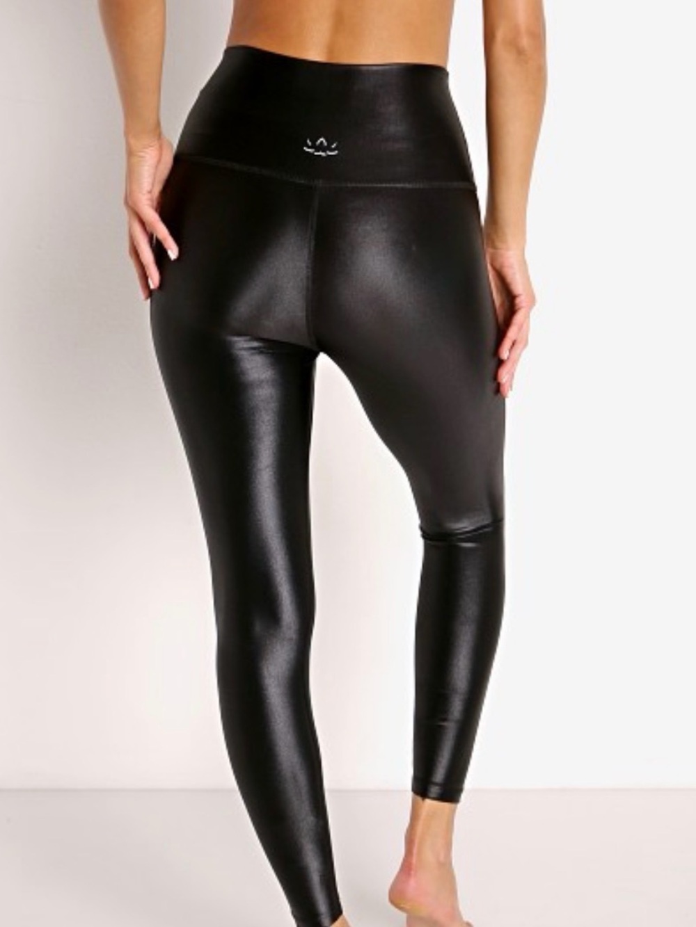Beyond Yoga Black High-Waist Shiny Metallic Leggings 21”